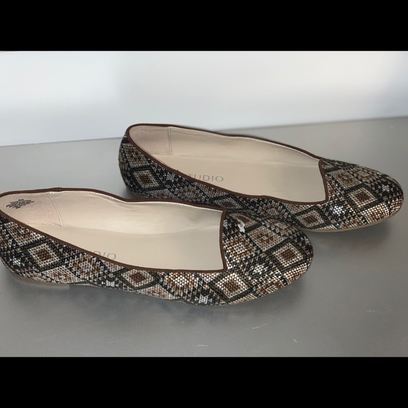 Jones Studio printed flats - Picture 5 of 6